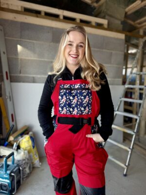 Tukse töötunked naistele - Punane Tukse: õied